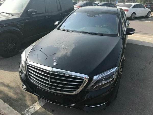 0t的宝马730,为啥比奔驰s级卖得火?只怪奔驰不实在