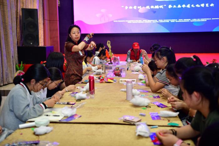 第十五届文博会艺立方分会场盛大开幕 非遗文化精彩纷呈(图18) 第十五届文博会艺立方分会场盛大开幕 非遗文化精彩纷呈(图18)