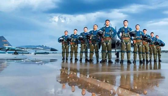 歼20又有新动作，5机密集编队巡航拱卫京畿，第2支作战旅即将就位