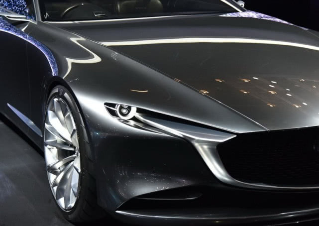 马自达设计师喝多了？造出比保时捷气派的新车，20万断天籁活路