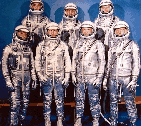 看着中国的考古, 美国只能把精力对准航空, 埃及学者描述的很贴切