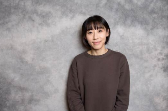 “莫小贝”硕士毕业仍无戏可拍，有演技没颜值，演员的春天真没来