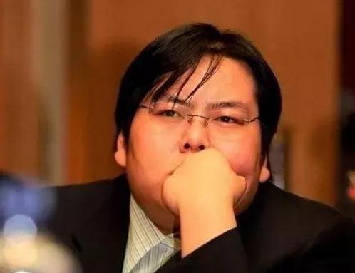 车晓|“中国第一败家子”:5000万娶车晓,10年败光125亿,今沦为笑柄