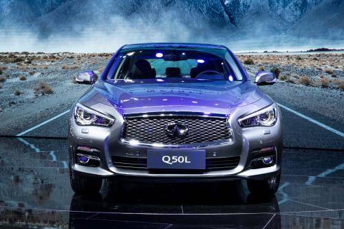 英菲尼迪Q50L中型轿车，高性价已经无人能敌
