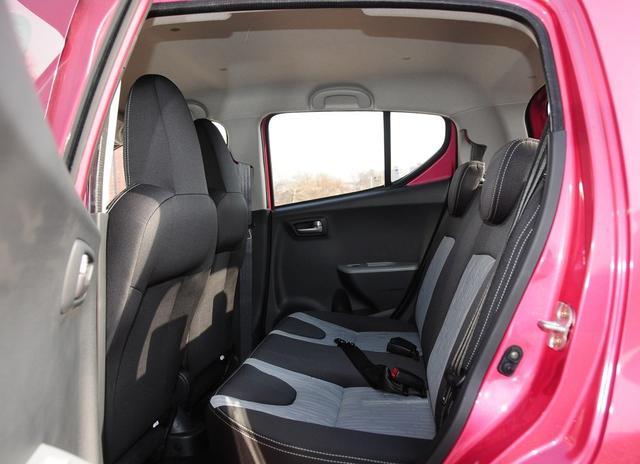 最佳代步买菜车，百公里油耗仅4.9L，才4.2万起还要啥电动车？