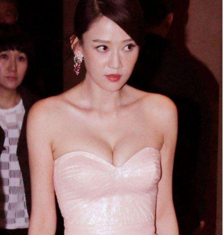 40岁陈乔恩胆子有多大？挑战“人体彩绘”，网友：终于相信霍建华审美了