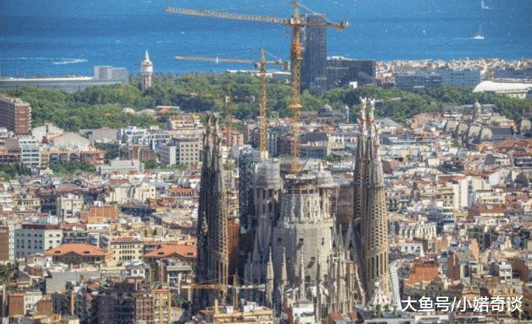 世界最厉害的“烂尾楼”，建137年还未完工，每年收益近3亿