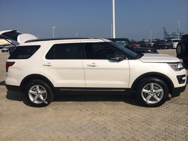 19款福特探险者现身,颜值更激进,带混动,汉兰达或被取代