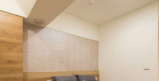 卧室睡床万万别这样摆放，暗喻财运会降低，住久难发财了