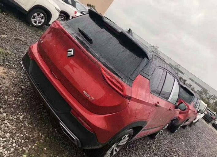 数百辆宝骏RS-5整装待发, 全部换上新车标, 价格能打趴合资车