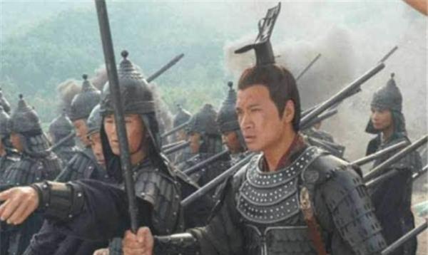 作为唐朝初代boss的堂弟，生前多打败仗，却在死后被人奉为战神