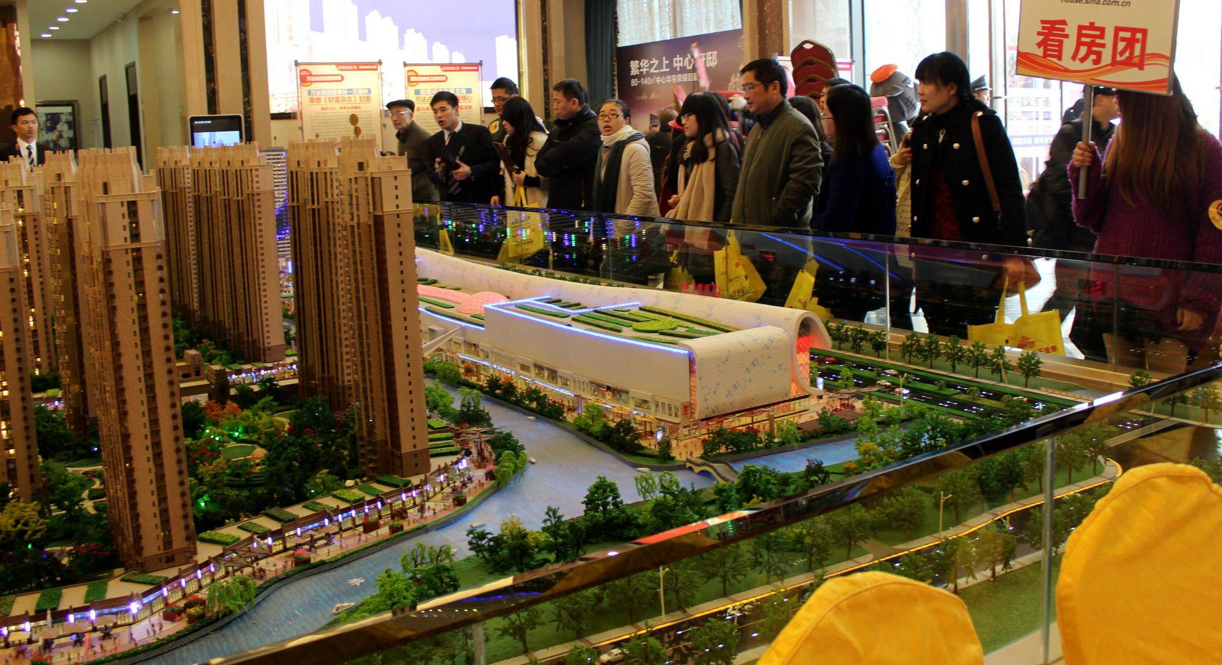 贷款买房时，应该“多交首付”还是“少交首付”？多亏我家没弄错