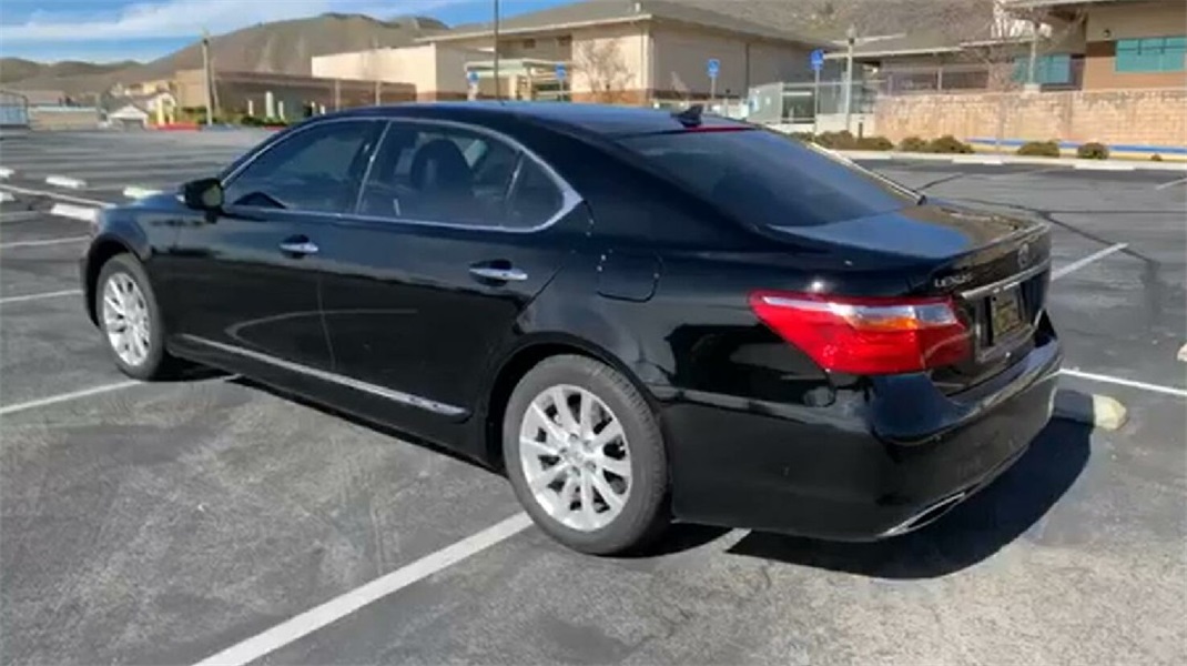 2020款雷克萨斯LS600hl到店实拍 完胜S600和760？