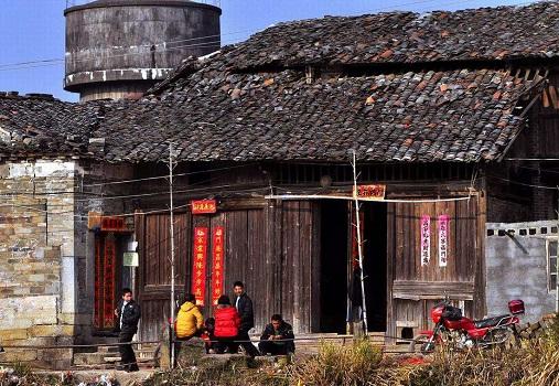 农村刮起“伪富”怪风，有没有挣钱，看这3点够了，装也装不出来