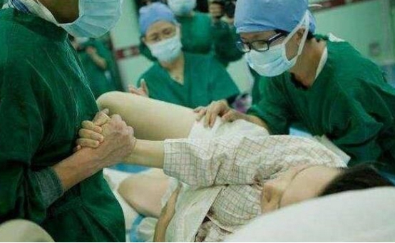 一女子生二胎，顺带把“私人手术”做了，产妇: 省得再麻烦