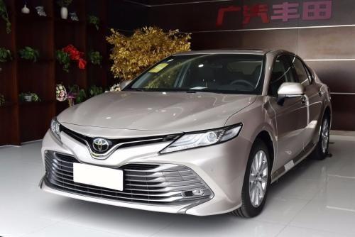 18款凯美瑞2.0豪华型落地价多少？