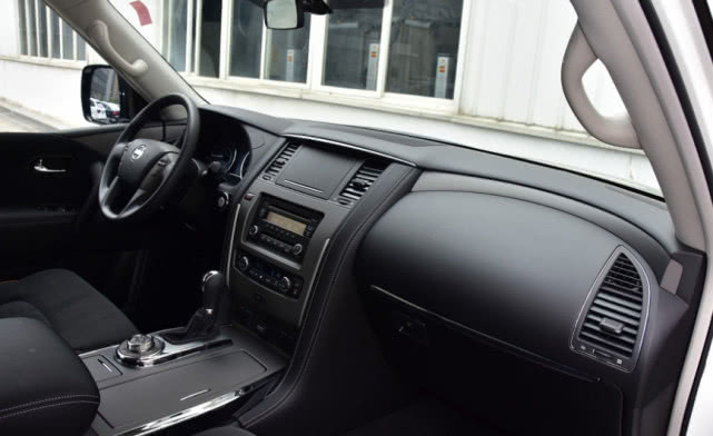 降11万一跃成越野“廉价王”！V6带两把锁，气场比路虎还强