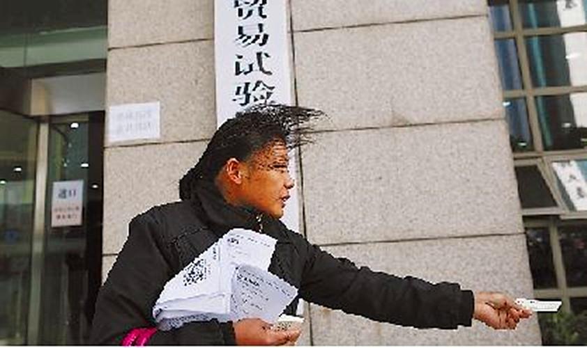 自己新房“被出售”， 多家中介有钥匙， 女主人机智下套找出“真凶 ”