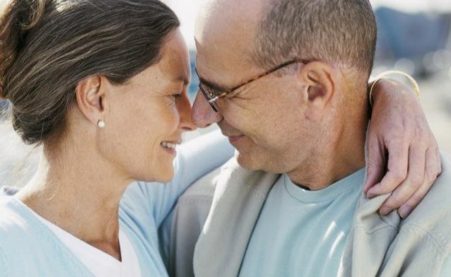 阿姨，租房挺便宜的，婚房不买行吗？行，做上门女婿