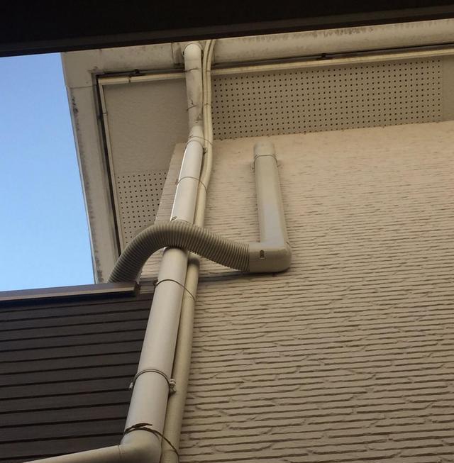 不对比一下日本人安装的空调，你们都不知道国内师傅装的有多丑