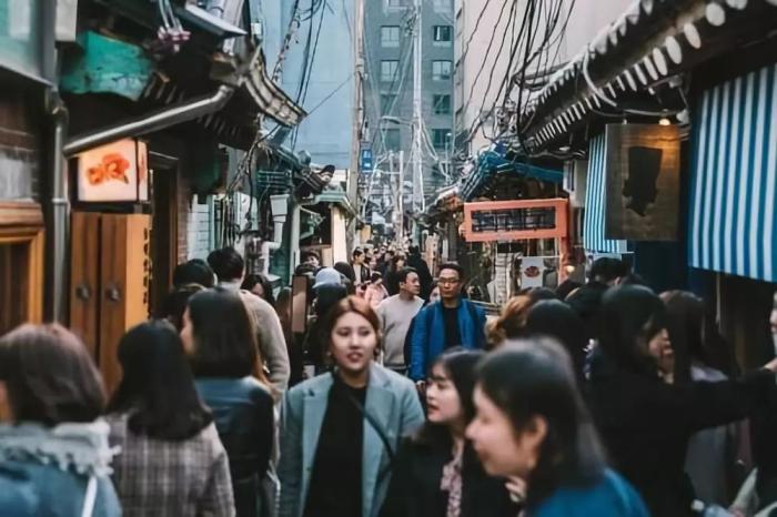 一本女性小说撕裂韩国 出生率全球最低 73 的人想移民 一本女性小说撕裂韩国 出生率全球最低 73 的人想移民