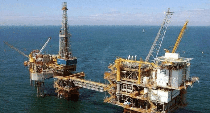 非洲最富有的国家, 人均GDP是中国的四倍, 首都离本土160公里