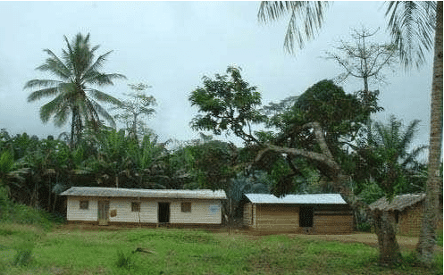 非洲最富有的国家, 人均GDP是中国的四倍, 首都离本土160公里