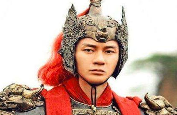经历大战之后国力衰退，后来又复兴，这位将军立了大功