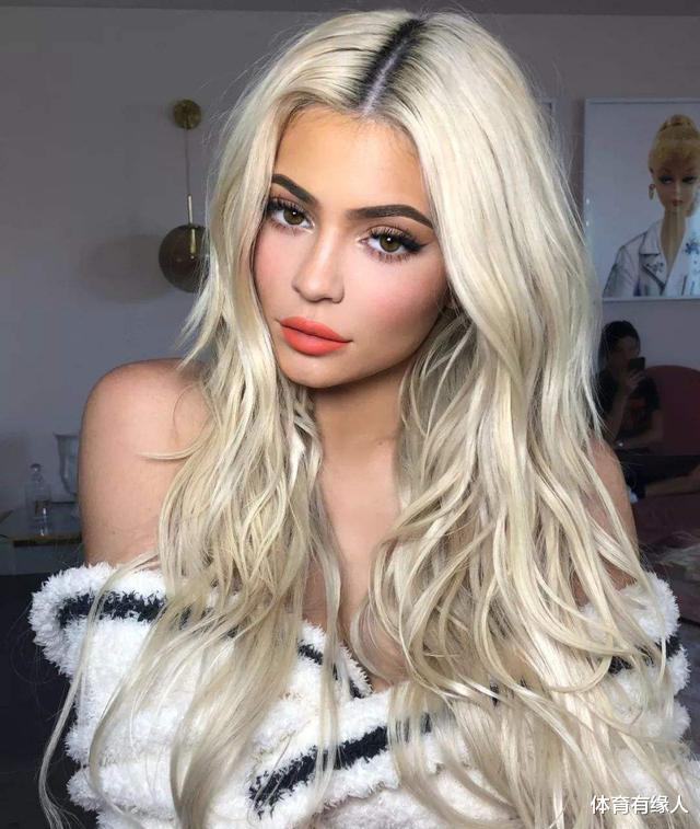 小姐姐|黑人运动员为何喜欢卡戴珊姐妹?除了傲人身材,还有2个原因