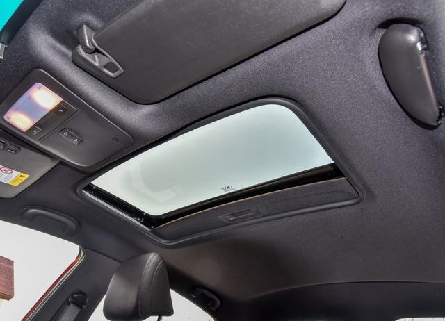 又一合资轿车售价“大跳水”！9万降到5.5万，可放弃大众捷达了？