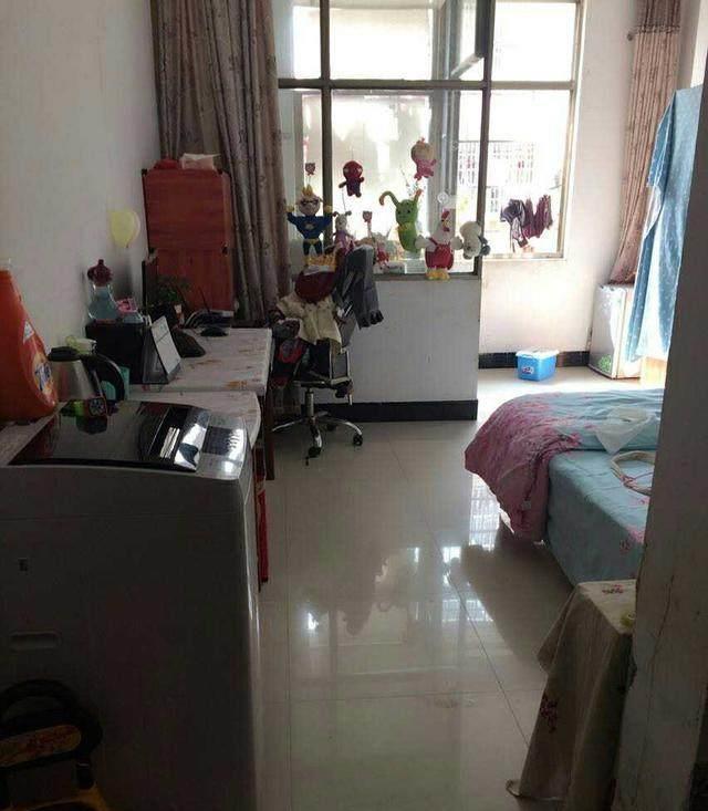 裸婚8年，一家三口至今还在深圳打工租房，还有谁能比我更惨？