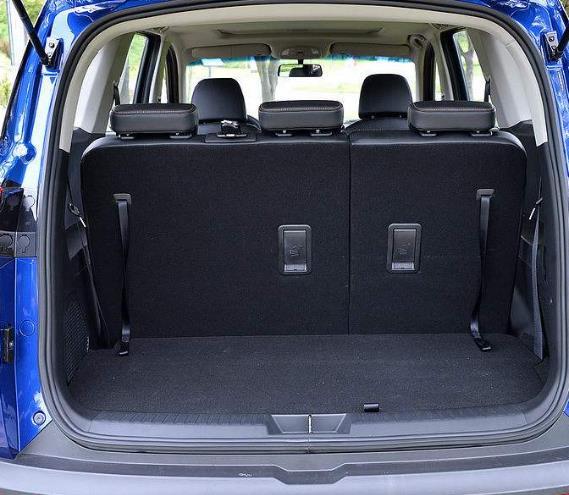 五菱宏光S“整容”归来，4.5万起，车友：终于摆脱了面包车的影子