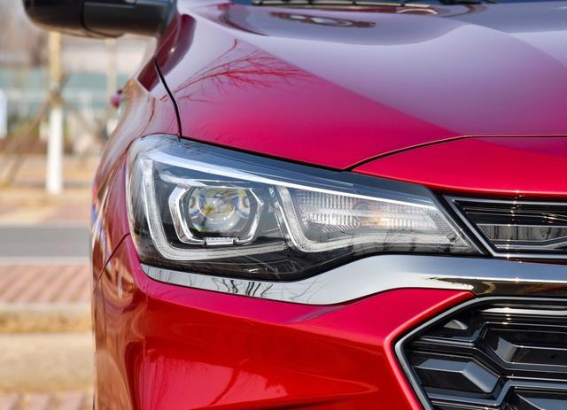 又一合资轿车售价“大跳水”！9万降到5.5万，可放弃大众捷达了？