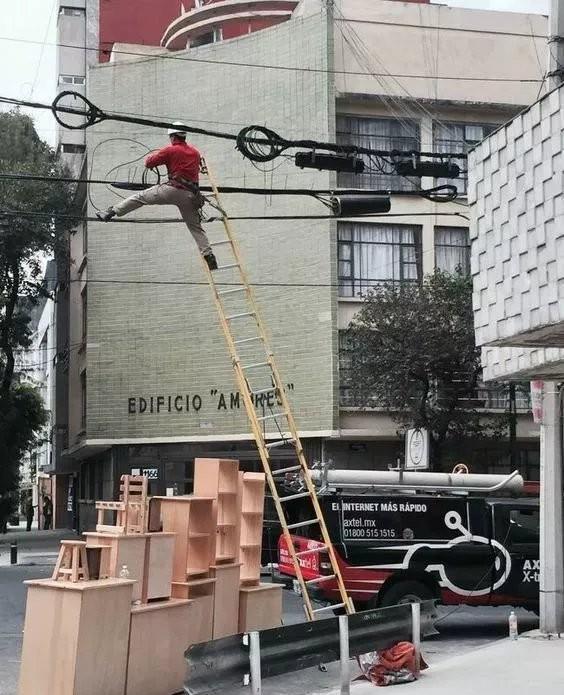 发几张不正经的照片给你看看, 专治不开心~