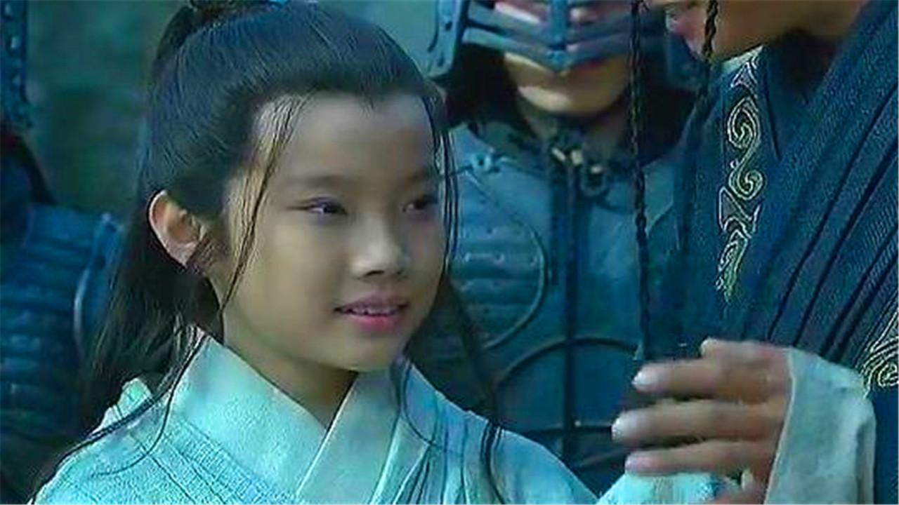 曹操：曹操惜才，却为何要暗杀17岁神童？曹丕求情反遭训斥：你玩不过他