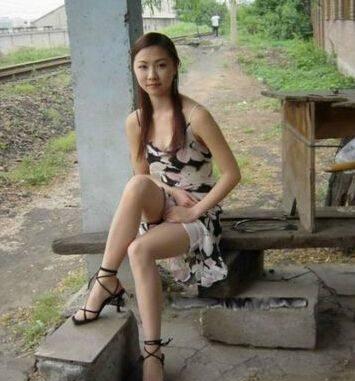 |她曾是赖昌星的情人,第一次卖30万,婚后遭老公羞辱选择自杀!