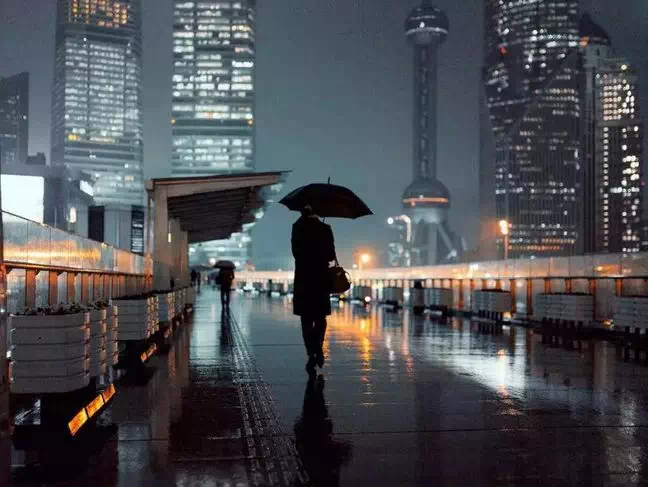 刘全：购房者买了房子之后无力消费！