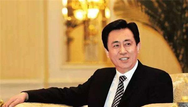 王健林 中国“首负”换人？从净赚700亿到负债5400亿，他负债超越王健林