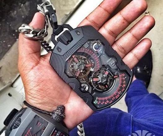 手机不吃香了，华为：新款“智能手表”，功能强悍，人人买得起