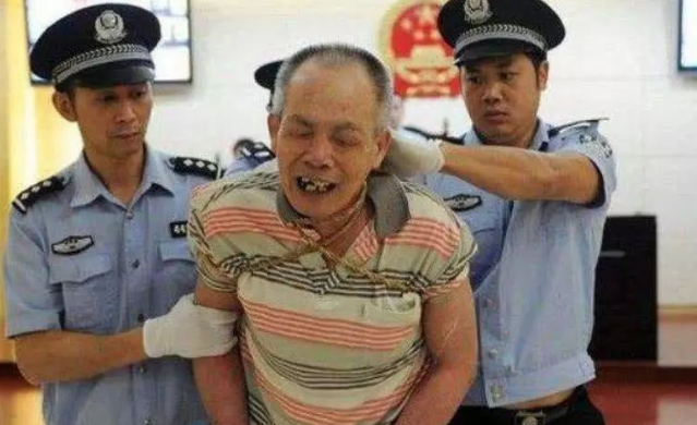 被判无期徒刑的罪犯,到老了不能自理咋办?老狱警:等那时就享福了