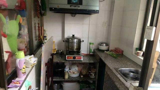 裸婚8年，一家三口至今还在深圳打工租房，还有谁能比我更惨？