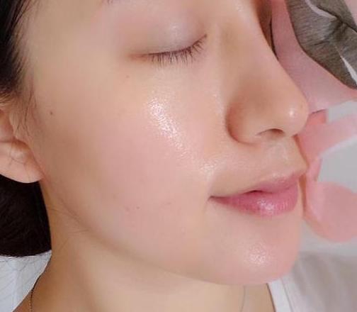 协和医学院教授泄密：“一文不值”的软膏，每晚搽搽，肌肤越涂越嫩滑