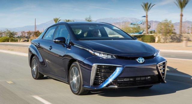 为什么都说能买丰田, 就不买日产? 听老司机一分析, 终于明白了