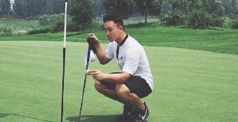 释小龙|30岁释小龙无戏可拍，今资产被曝光，网友：行走的人民币