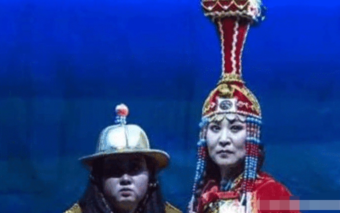 32岁寡妇皇后, 嫁给年仅7岁的孙子, 生下了8个孩子