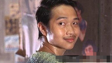 因一句“包租婆怎么没水了”而走红，现身价上亿成为了“小胖子”