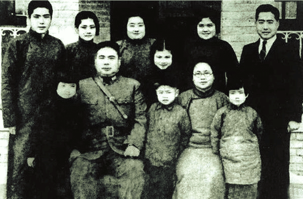 冯洪志：冯玉祥将军唯一健在的儿子，现年101岁