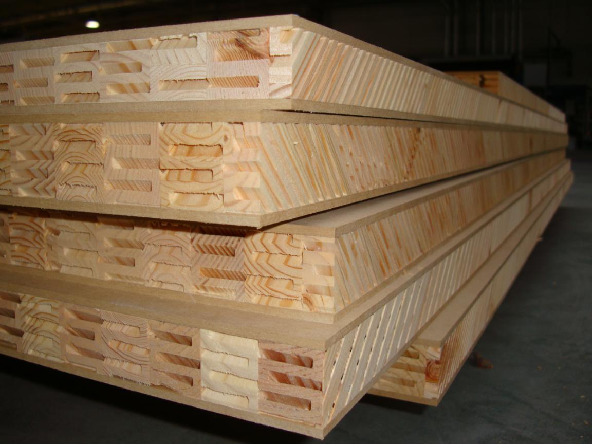 买家具别被忽悠了，这些板材几乎就是甲醛构成的，千万别带回家