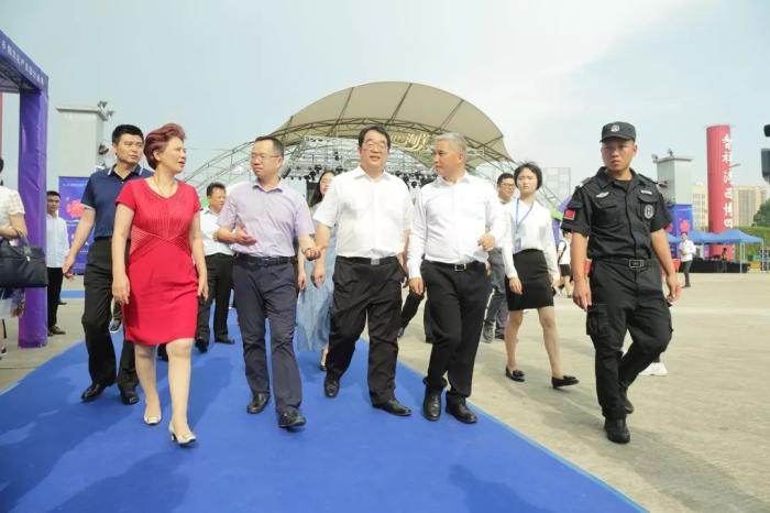 第十五届文博会艺立方分会场盛大开幕 非遗文化精彩纷呈(图11) 第十五届文博会艺立方分会场盛大开幕 非遗文化精彩纷呈(图11)