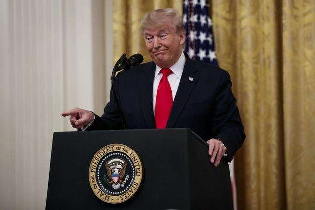 特朗普：北京时间5月1日凌晨，特朗普在白宫记者会上再爆新决定！